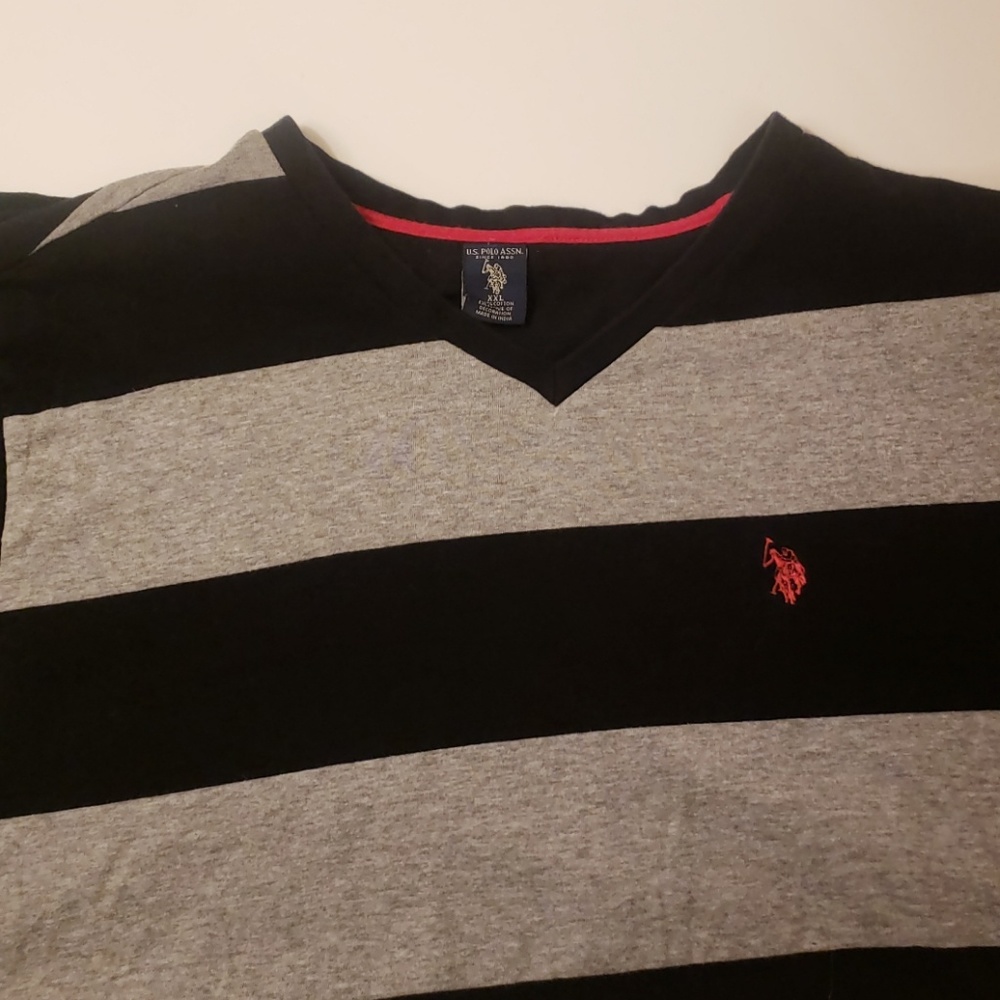 U.S Polo Assn V-neck shirt XXL
